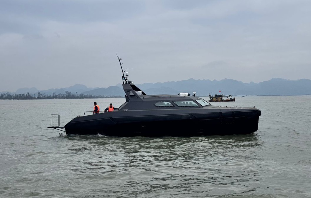 14m Security & Surveillance Boat